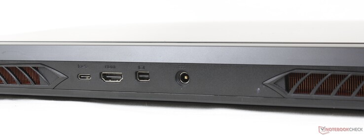 RÜckseite: USB-C 3.2 Gen. 2 mit DisplayPort 1.4, HDMI 2.0, Mini-DisplayPort 1.4, Netzanschluss