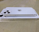 Neue Dummy-Fotos zeigen das iPhone 12 in seinen verschiedenen Varianten. (Quelle: Sonny Dickinson)