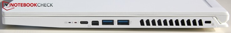 Rechts: USB-C (3.1, Thunderbolt 3), miniDisplayPort, 2x USB-A 3.0
