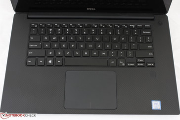 etwas größere Tastatur und höheres Touchpad als beim XPS 13
