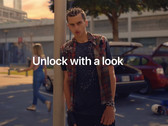 Unlock: Der neueste Apple-Werbespot zum iPhone X entfesselt die Welt mit einem Blick.