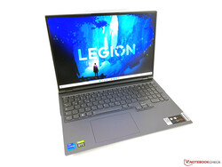 Im Test: Lenovo Legion 5 Pro 16 G7. Testgerät zur Verfügung gestellt von: