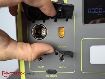 Vorne links: DC-Ports