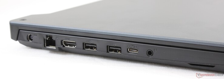Links: Netzanschluss, Gigabit RJ-45, HDMI 2.0b, 2x USB 3.0 Typ-A, USB Typ-C 3.2 Gen. 2 mit DisplayPort 1.4, kombinierter 3,5-mm-Audioanschluss