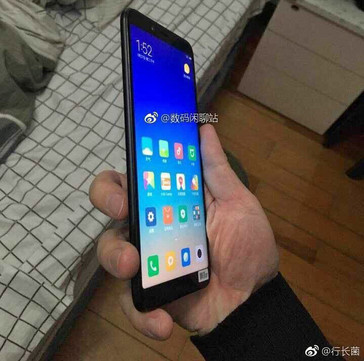 Xiaomi Mi A2 - Großes Display im 18:9-Format