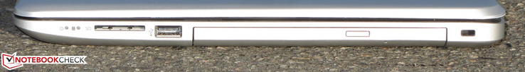 rechte Seite: Speicherkartenleser, USB 2.0 (Typ-A), DVD-Brenner, Steckplatz für ein Kabelschloss
