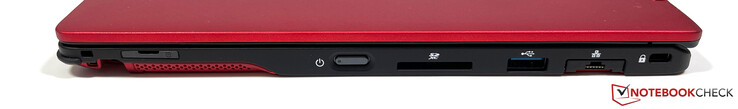 Rechts: Stiftfach, SIM-Kartenslot, Power-Button, SD-Kartenleser, 1x USB-A 3.1 Gen1, Gigabit-LAN, Steckplatz für ein Kensington-Lock
