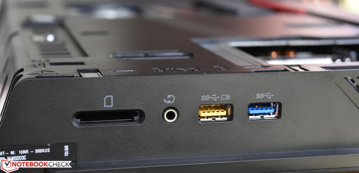 Links: SD-Kartenleser, Headset-Audio-Buchse, USB 3.1 always-on, USB 3.1