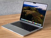 Apple MacBook Pro 14 M3 Basismodell mit 8 GB RAM und 512 GB SSD zum Tiefpreis von 1.599 Euro bei Cyberport (Bild: Andreas Osthoff)