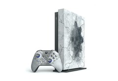 Die schicke Xbox One X im Gears 5-Design gibt&#039;s derzeit günstiger denn je. (Bild: Microsoft)