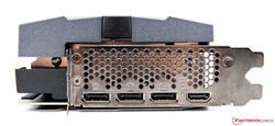 Die externen Anschlüsse der MSI GeForce RTX 3090 Suprim X