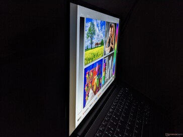 Lenovo ThinkBook 13x G1 - Blickwinkelstabilität