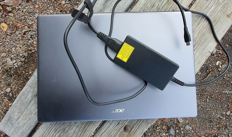 Das USB-C-Netzteil von Delta Electronics liefert 100 Watt