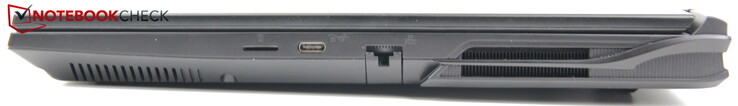 Rechts: MicroSD-Reader, USB-C 3.2 Gen2 (DisplayPort 1.4, G-SYNC-kompatibel, Power Delivery: nein), RJ45/LAN