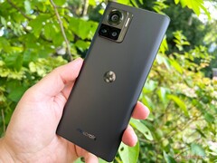 Das Motorola Edge 30 Ultra bietet eine 200 MP Hauptkamera mit besonders großem Sensor. (Bild: Notebookcheck)