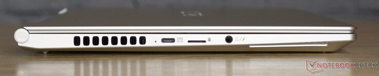 USB-C mit Spannungseingang; microSD-Kartenleser; 3,5-mm-Headset-Anschluss
