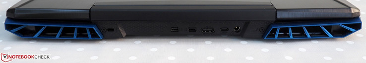 Rückseite: Kensington Lock, 2x Mini-DisplayPort, HDMI, USB-C 3.0, DC-in