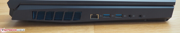 linke Seite: RJ45-LAN, 2x USB-A 3.1 Gen2, Mikrofon, Kopfhörer