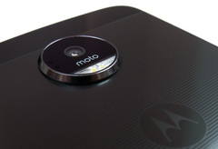 Das Moto Z wird bei Lenovo offenbar schon mit Snapdragon 835-SOC getestet.