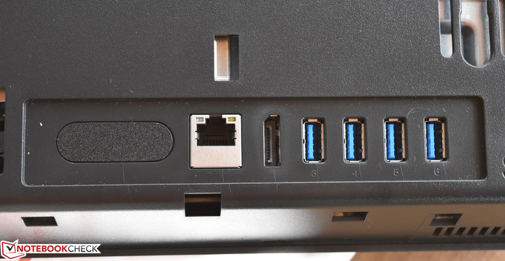 Rückseite: Gigabit Ethernet, DisplayPort, USB 3.1 x 4