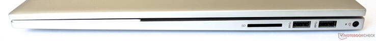 Rechte Seite: SD-Kartenleser, 2x USB-A 3.1 Gen1, Netzanschluss