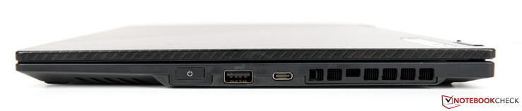 Rechts: Power-On, 1x USB 3.2 Gen 2 Type-A, 1x USB 3.2 Gen 2 Type-C support DisplayPort / power delivery, Lüftungsschlitze