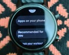 Einige User zeigen auf Reddit das Redesign des Google Play Store in Google Wear auf manchen Wear OS-Uhren. (Bild: Reddit: u/wasfyr)