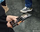 Auf dem Foto soll das Xiaomi 12 zu sehen sein. (Bild: Weibo)