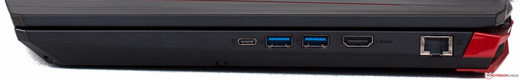 rechte Seite: USB 3.1 Gen1 Typ C, 2x USB 3.0, HDMI, Ethernet