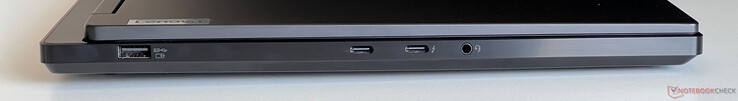 Links: USB-A 3.2 Gen.1 (5 Gbit/s), USB-C 3.2 Gen.2 (10 Gbit/s, DisplayPort-ALT-Modus 1.4, Power Delivery 3.0), USB-C 4.0 mit Thunderbolt 4 (40 GBit/s, DisplayPort-Alt-Modus 1.4, Power Delivery 3.0), 3,5-mm-Audio