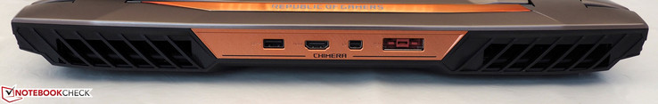 Rückseite: USB-A 3.0, HDMI, Mini-DisplayPort, DC-in