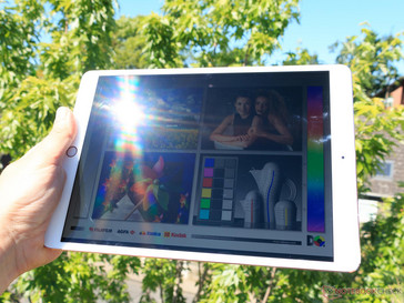 Apple iPad Pro 10.5 in der prallen Sonne