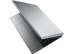 Toshiba: 11,6-Zoll-Notebook Satellite NB10-A-104 für 400 Euro