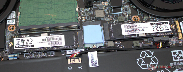 Einen RAID-Verbund bilden die zwei SSDs nicht.