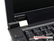 Die Scharniere sind aus Metall und machen einen sehr guten Eindruck