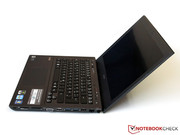 Dieses besteht aus Magnesium und Kohlefaser...