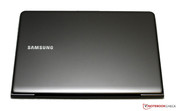 Nur rund 17,6 mm ist das Samsung 530U3B hoch.