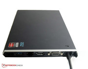 Neben einer Porterweiterung ist auch die Mittelklassen-Grafikkarte AMD Radeon HD 6650M im Power Media Dock integriert. Neben einer Porterweiterung ist auch die Mittelklassen-Grafikkarte AMD Radeon HD 6650M im Power Media Dock integriert.