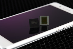 8 GB RAM als kompakter LP-DDR4X-Chip von SK Hynix für High-End-Smartphones.
