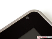 Die 0,3-Megapixel-Webcam auf der Vorderseite enttäuscht, ...