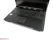 Die Tastatur ist Spitze, das TouchPad hingegen eher Durchschnitt.