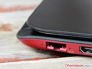 Auch ein herausklappbarer LAN-Port ist an Bord.