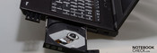 Rechts: ExpressCard 32mm, DVD, USB