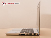 Von der Seite sieht das Notebook sehr schlank aus. Von der Seite sieht das Notebook sehr schlank aus.