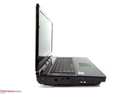 Selbst FireWire 800 und DVI-I sind hier zu finden.