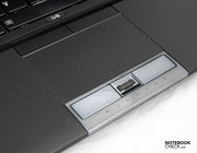 Die Größe des Multi-Touchpads ist völlig ausreichend. Die Größe des Multi-Touchpads ist völlig ausreichend.