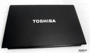 Nicht nur die Firmenbezeichnung von Toshiba glänzt. Nicht nur die Firmenbezeichnung von Toshiba glänzt.