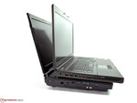 Gegenüber dem XIRIOS W712 erscheint das Dell Precision M6700 schlank, ja fast schon filigran.