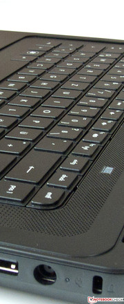 und auch die Tastatur überzeugt mit hohen Schreibgeschwindigkeiten. und auch die Tastatur überzeugt mit hohen Schreibgeschwindigkeiten.