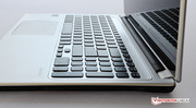 Die Tastatur sieht gut aus, doch federt zu stark durch.